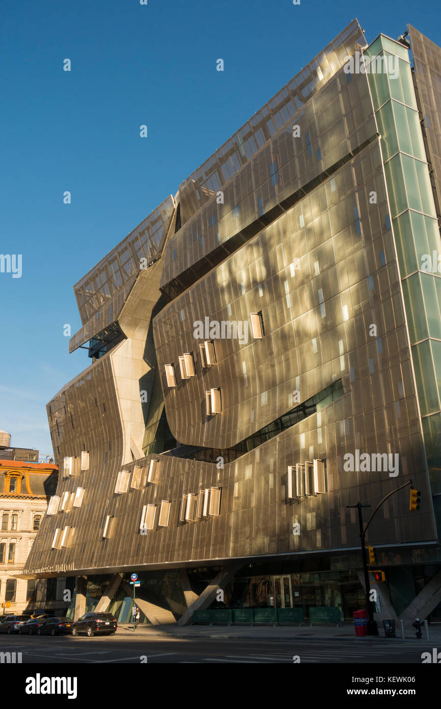 Cooper Unions square building NYC Stock Photo Alamy