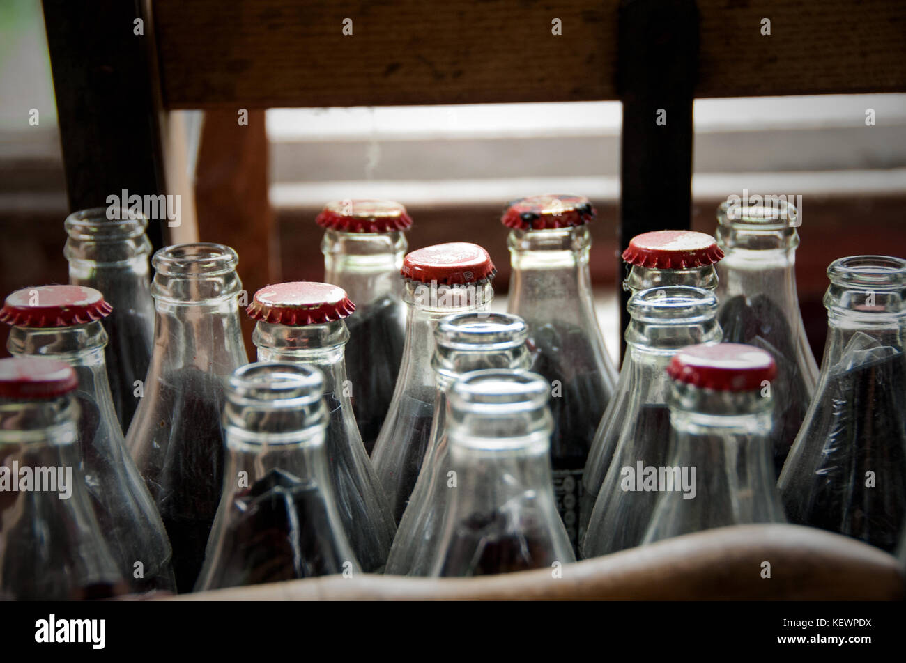 Soft drinks crate hires stock photography and images Alamy