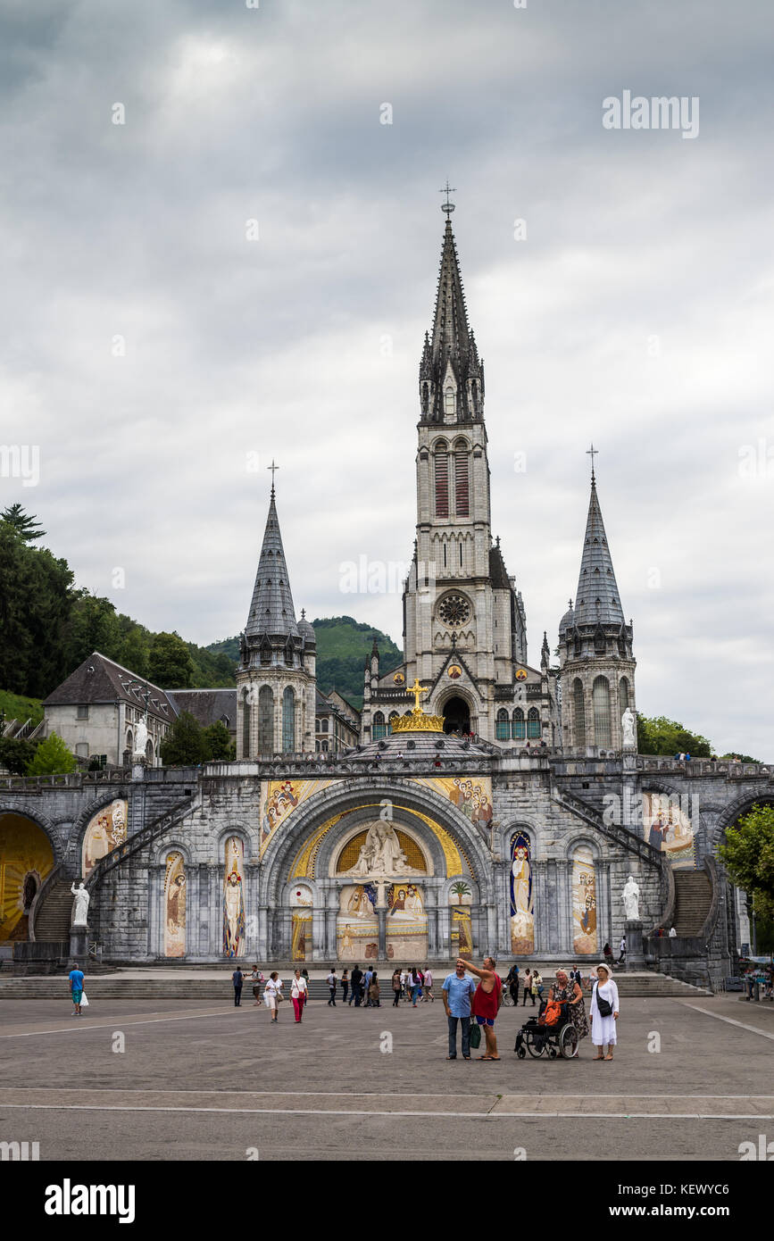 Basilica of our lady of the immaculate conception of lourdes hi-res ...