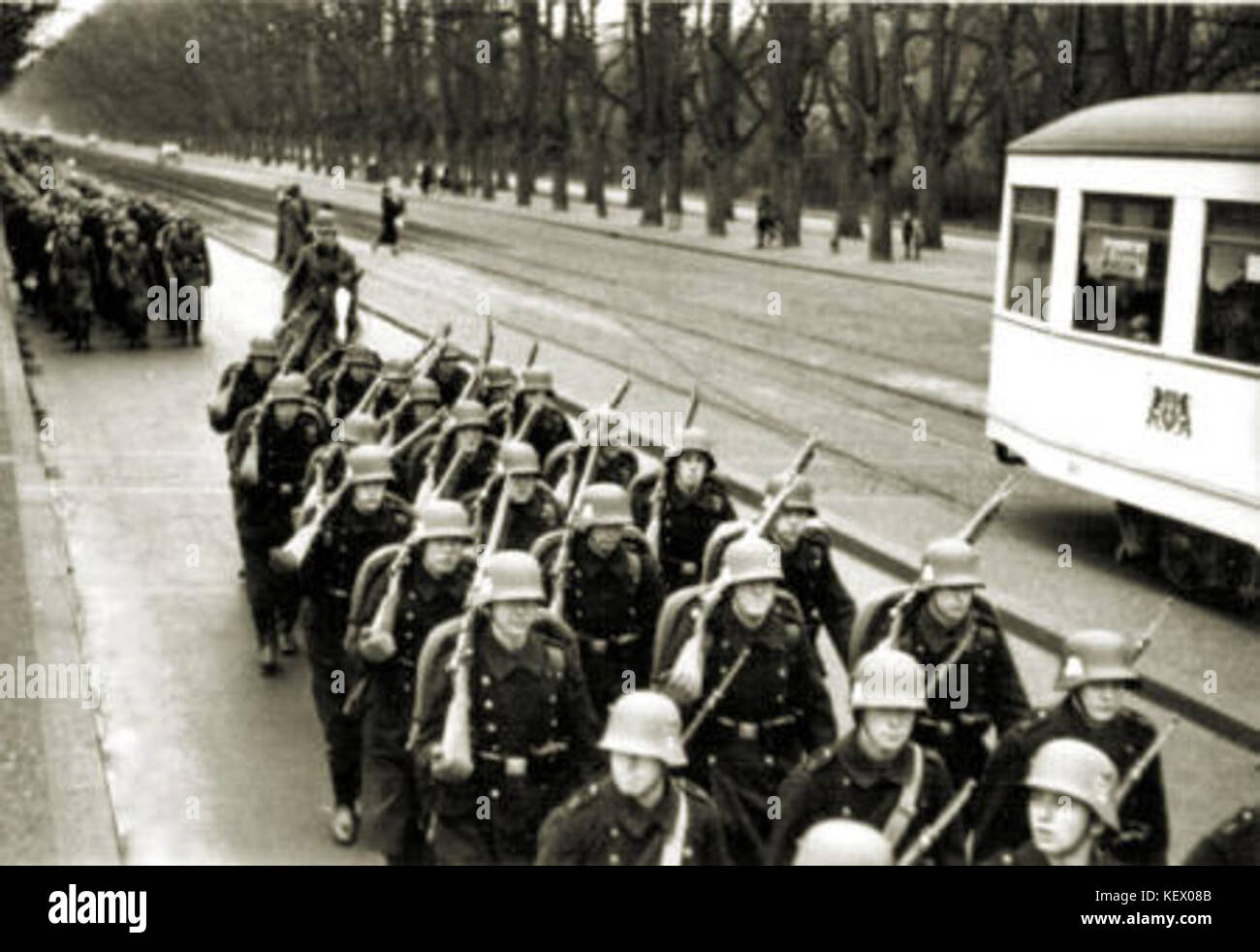 Interwar historical periods hi-res stock photography and images - Alamy