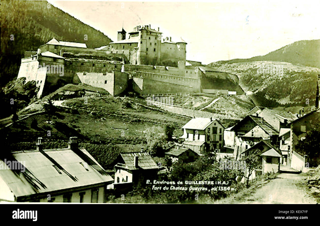 Chateau Queyras Le Fort Stock Photo Alamy