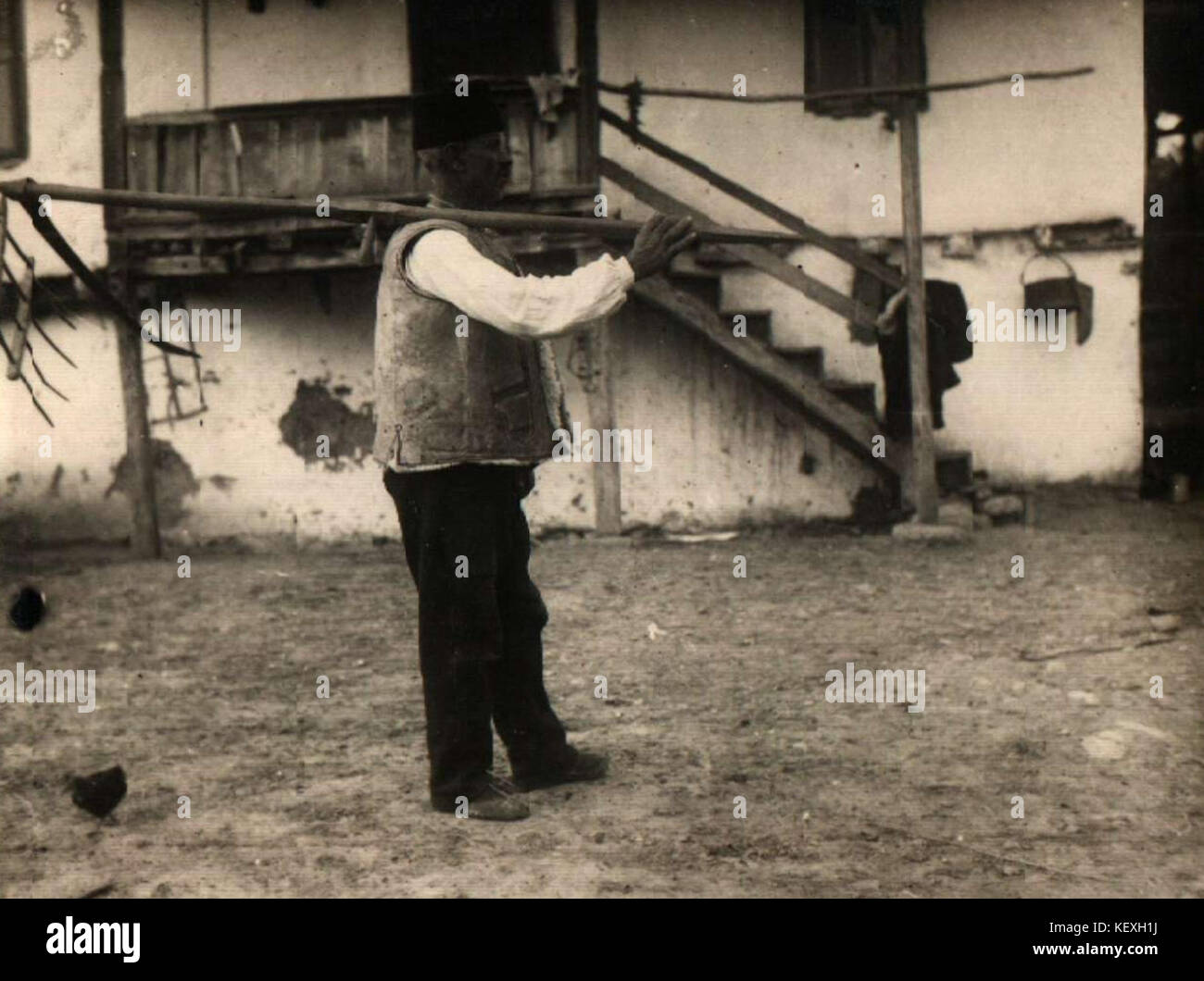 An image or object labeled '2072K 1 315 328', likely referring to a