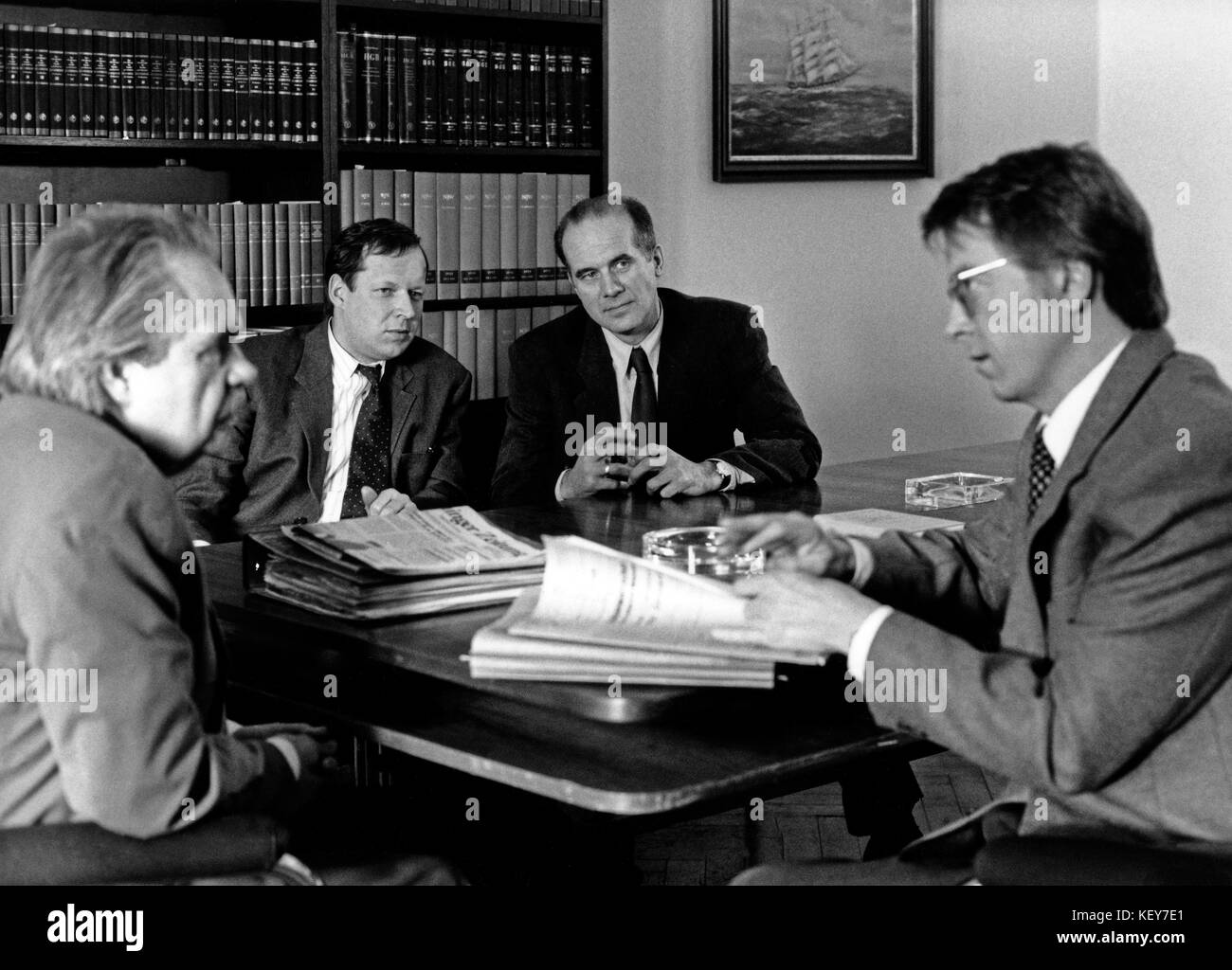 Abgetrieben, Fernsehfilm, Deutschland 1992, Regie: Norbert Kückelmann, Darsteller: Edgar Selge, Axel Milberg, Hanns Zischler, -?- Stock Photo