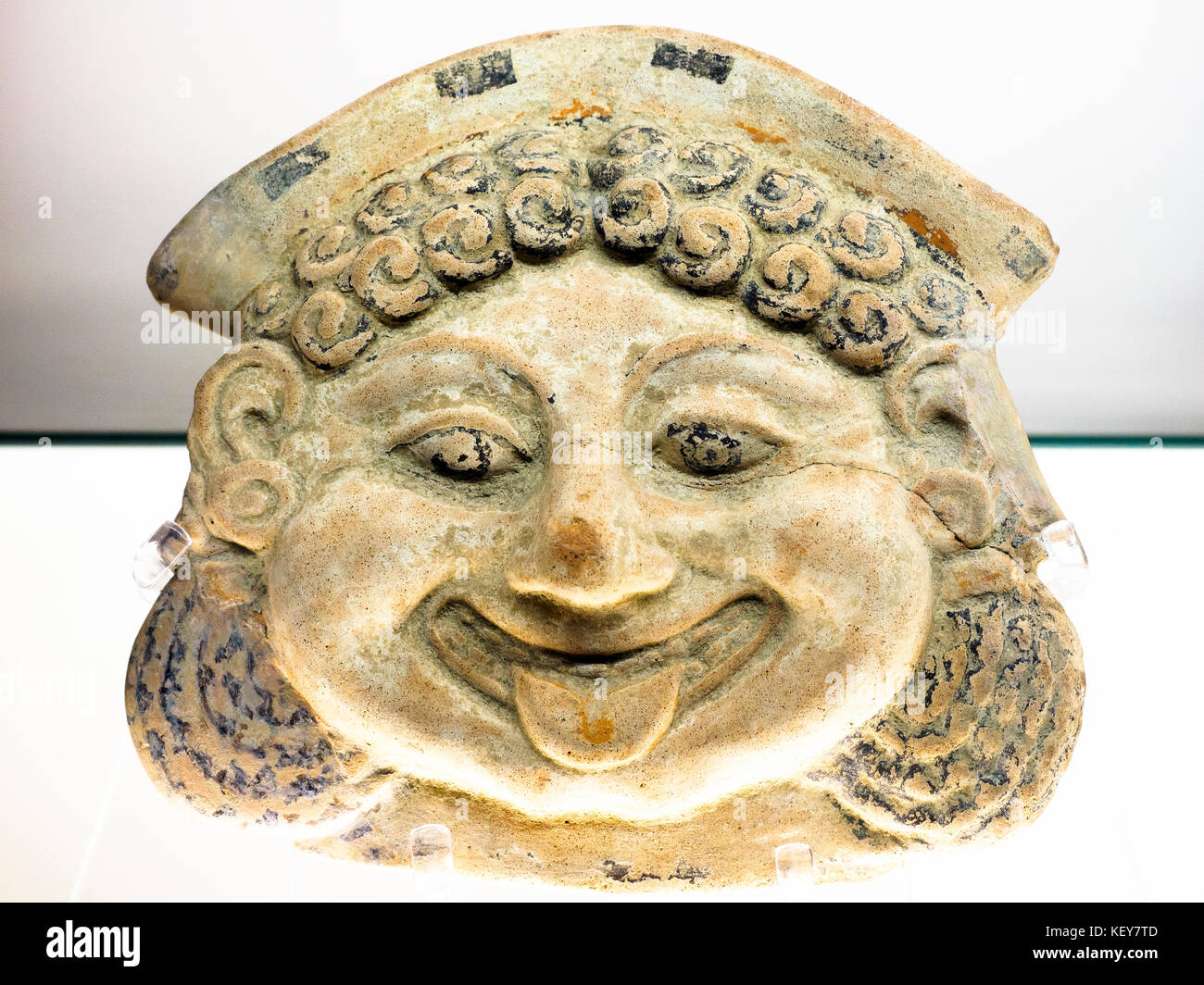 Terracotta antefix (decorated end of a roof tile) with a Gorgoneion Made in Sicily about 490 BC Stock Photo