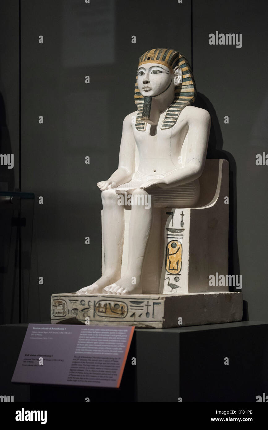 Turin. Italy. Cult statue of Egyptian Pharaoh Amenhotep I seated on a throne wearing a Nemes. Museo Egizio.(Egyptian Museum) New Kingdom, 19th Dynasty Stock Photo