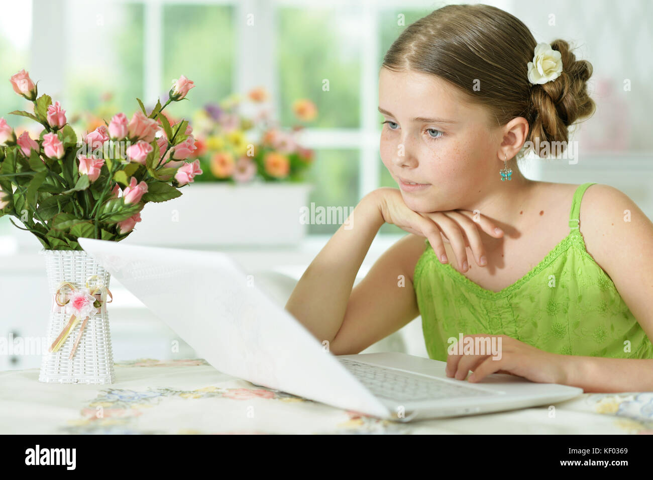 girl using modern laptop Stock Photo - Alamy