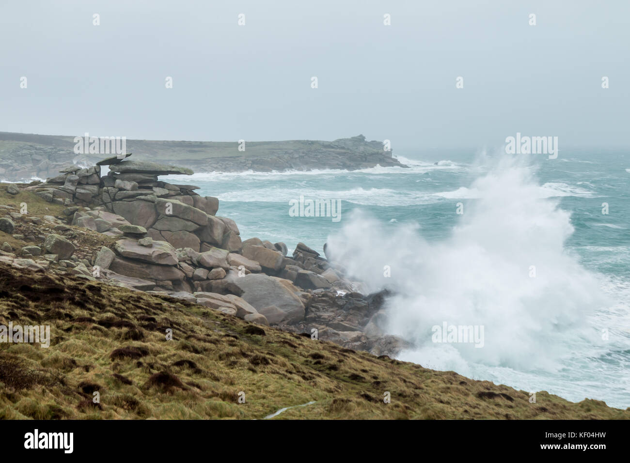 Big waves crash into the shore, St Mary's, Isles of Scilly, February Stock Photo