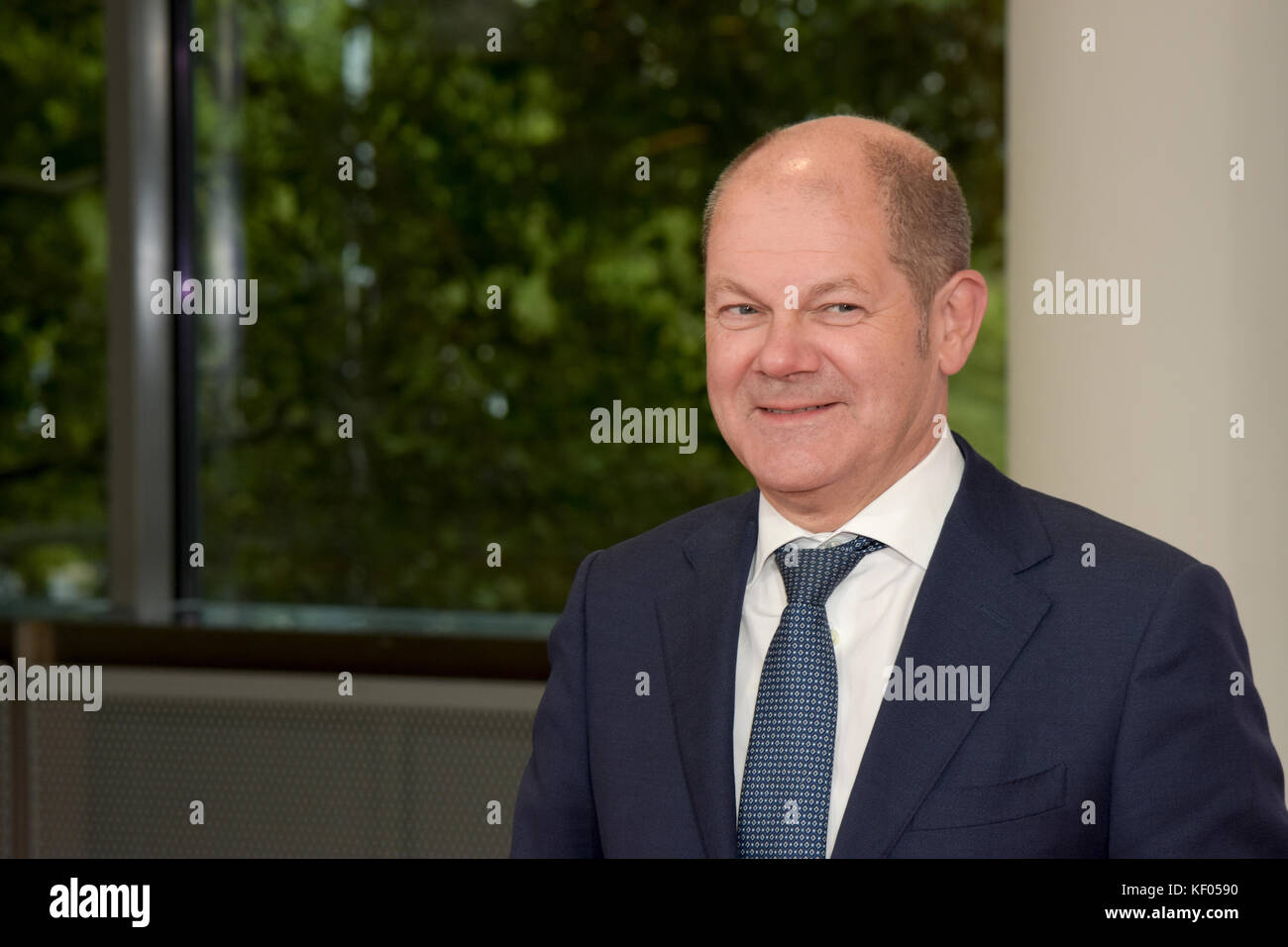 Frankfurt, Germany. 10th Oct, 2017. Olaf Scholz (* June 6th 1974), german politician and mayor of Hamburg, arriving on the red carpet for the Frankfur Stock Photo