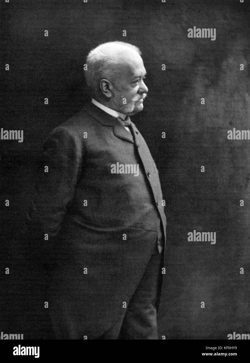 Albert Vizentini, stage director of Theatre National de l ' Opera Comique (National Opéra Comic Theatre) in Paris (1841-1906). Original photo by Paul Berger. Stock Photo
