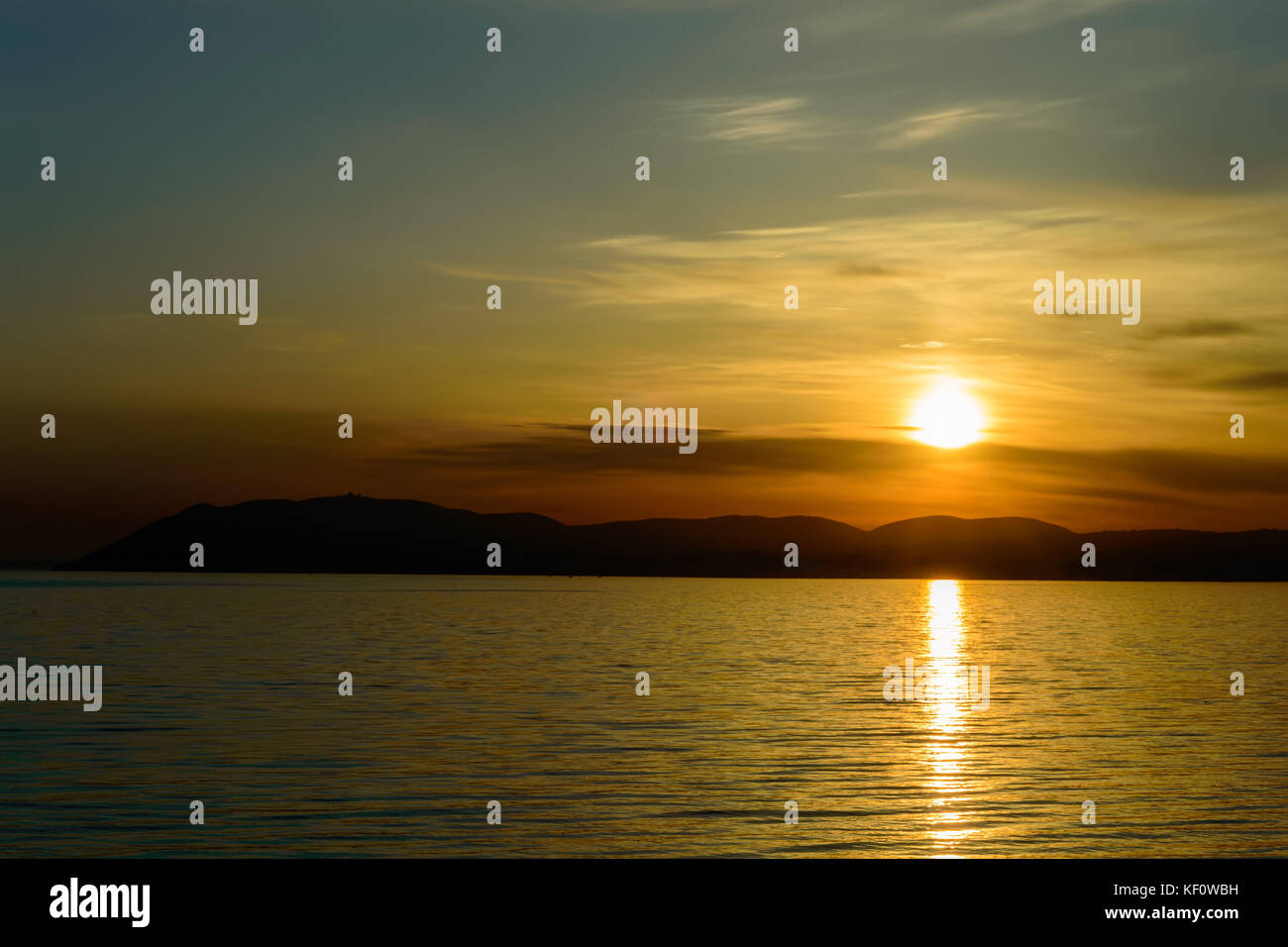 Sun beginning to set hi-res stock photography and images - Alamy