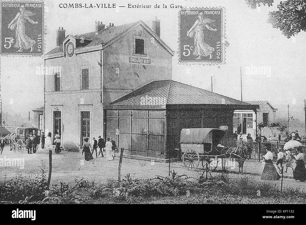 Gare De Combs La Ville Carte Postale 1 Stock Photo Alamy