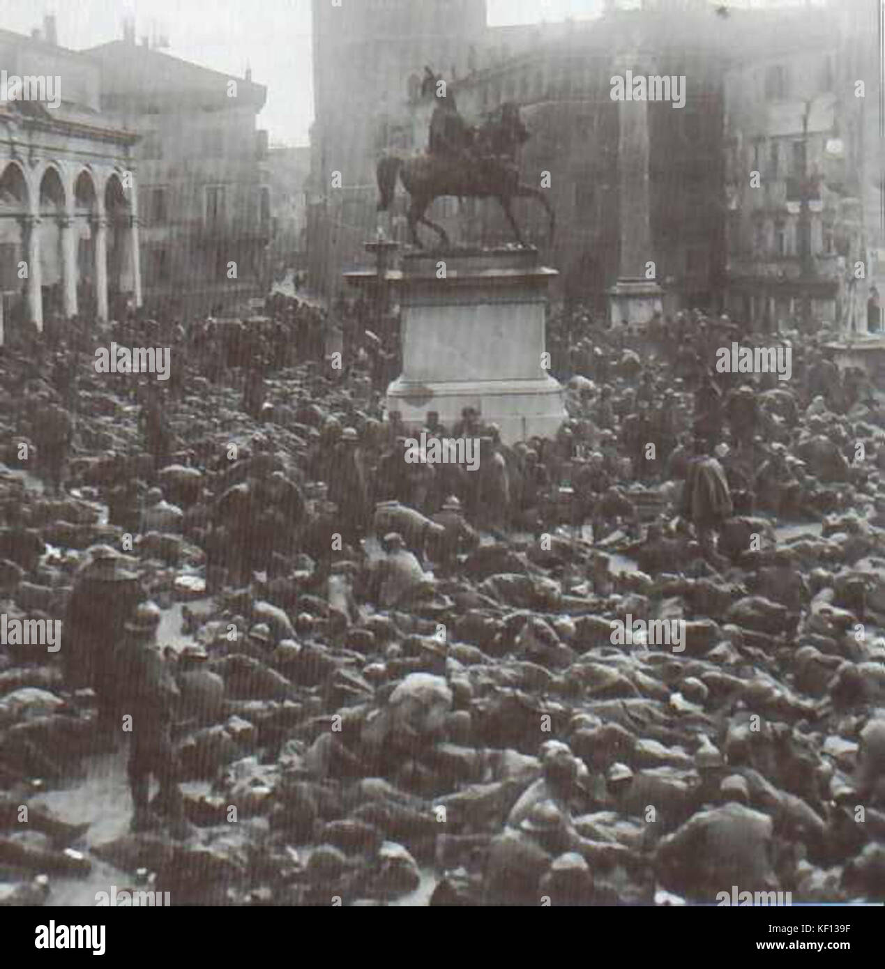 A historical photograph depicting Italian prisoners of war from the ...