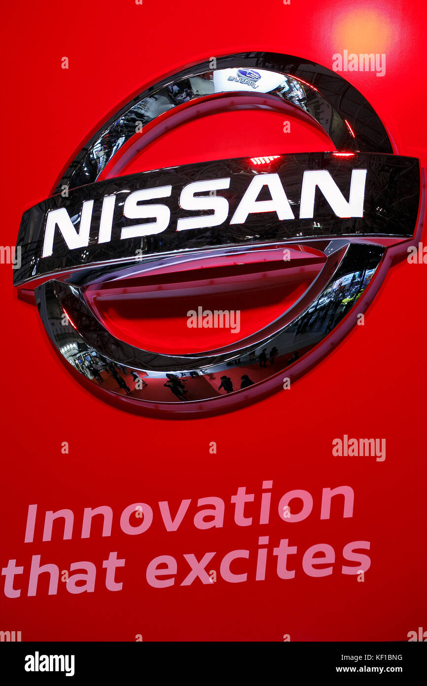 Tokyo, Japan. 25th Oct, 2017. A Nissan logo on display during the 45th  Tokyo Motor Show 2017 in Tokyo Big Sight on October 25, 2017, Tokyo, Japan.  Tokyo Motor Show 2017 will, image size:866x1390