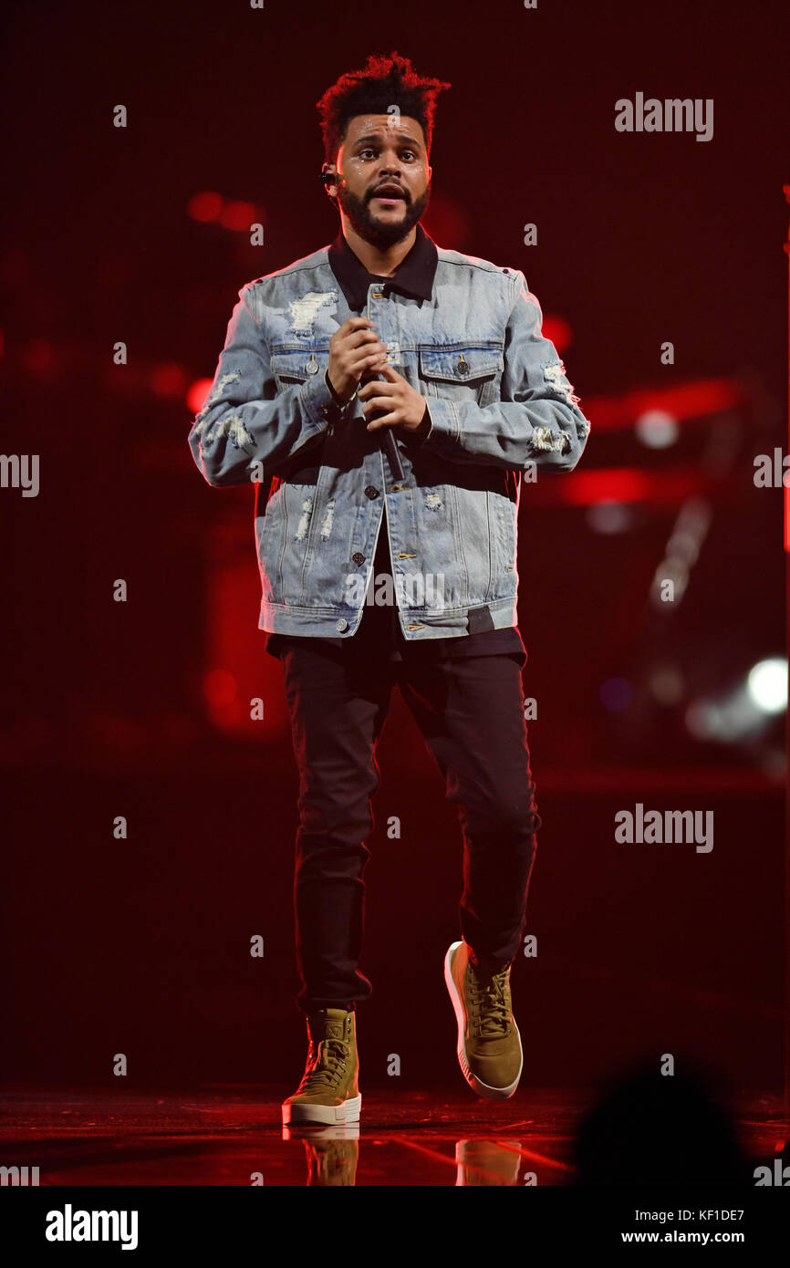The weeknd live performance hi-res stock photography and images - Alamy