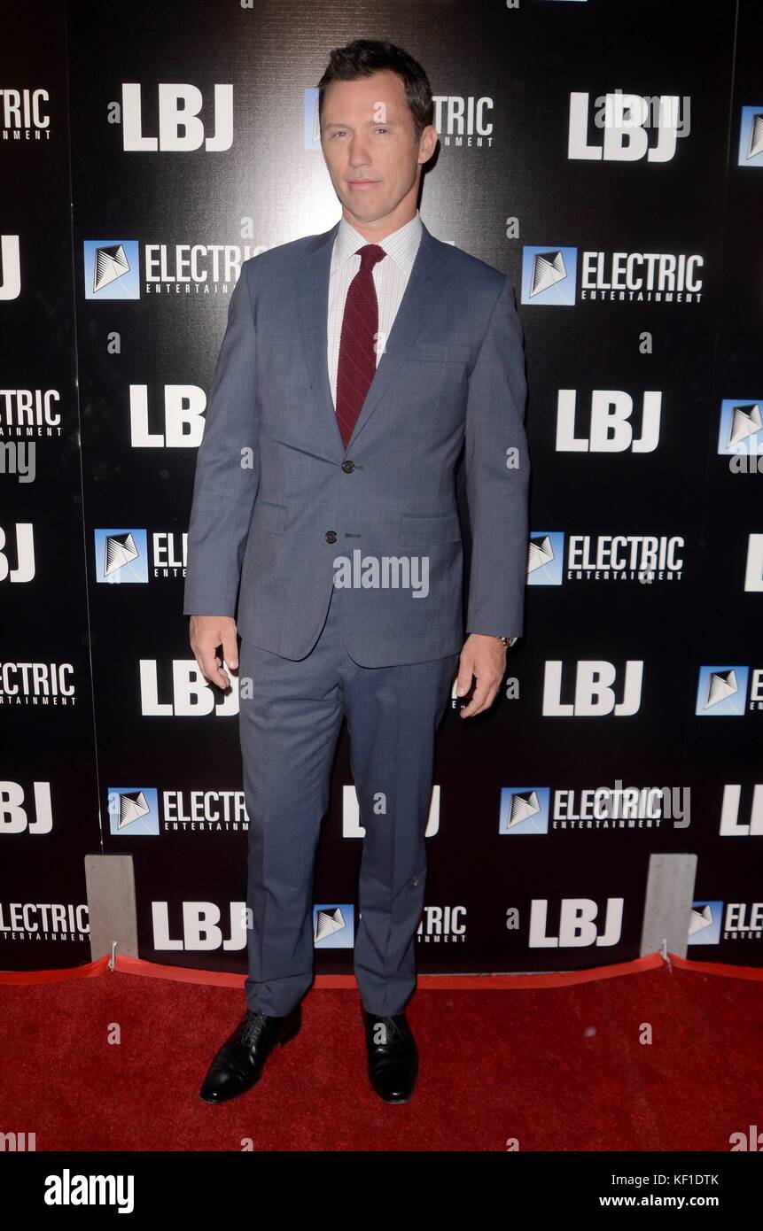 Jeffrey Donovan at arrivals for LBJ Premiere, ArcLight Hollywood, Los Angeles, CA October 24, 2017. Photo By: Priscilla Grant/Everett Collection Stock Photo