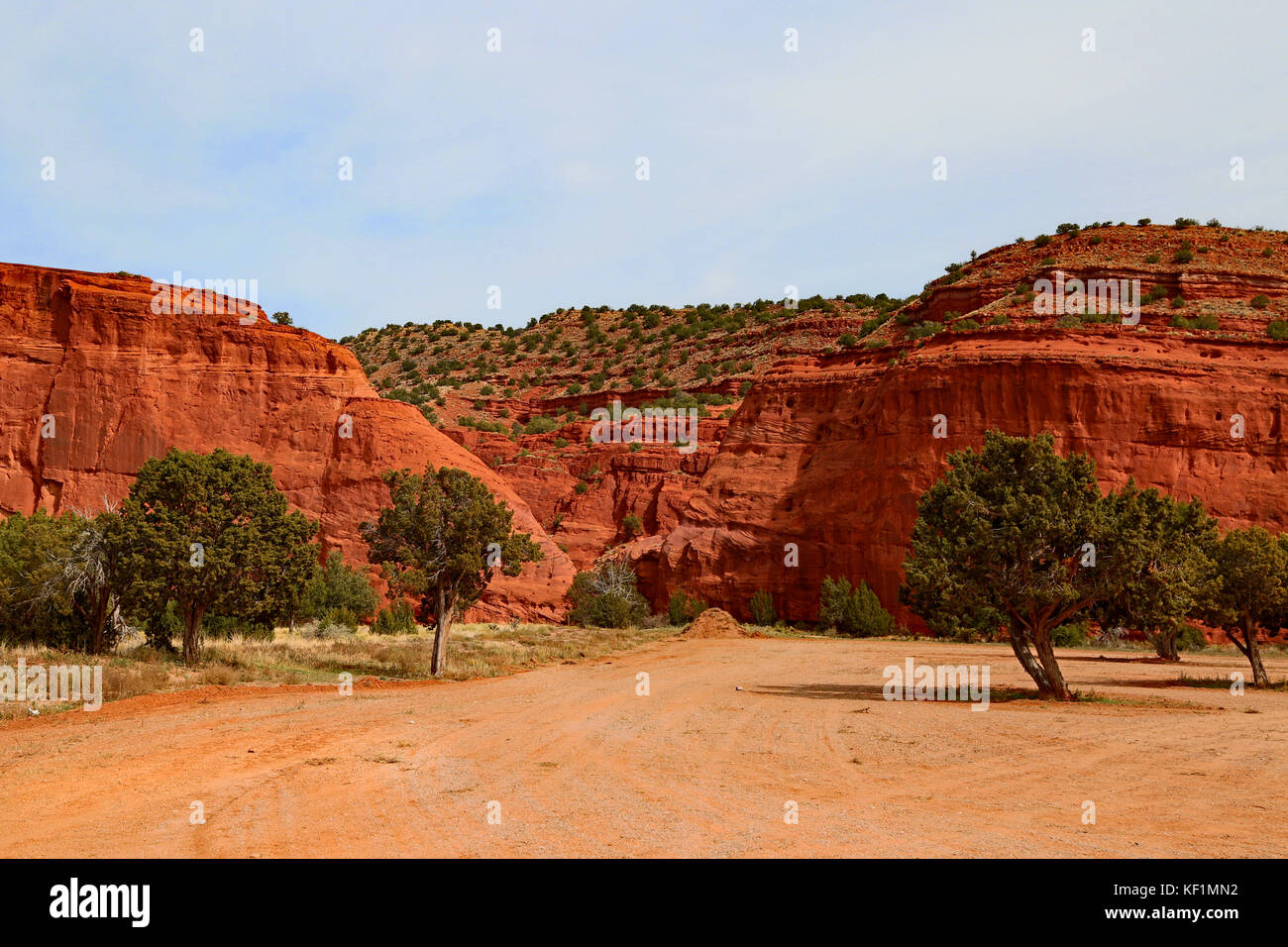 Jemez hiking trail into red rocks at NM 4 at MM 7 Stock Photo Alamy