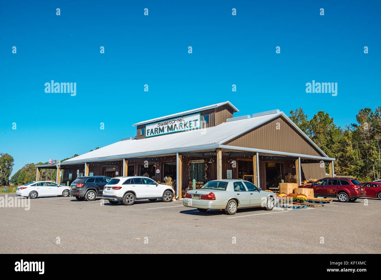 Sweetcreek farm market hires stock photography and images Alamy