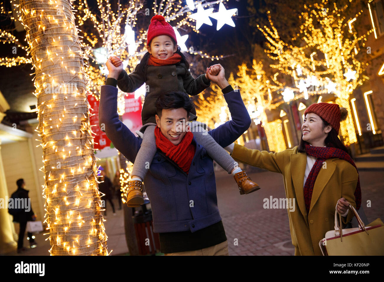 Happy family holiday shopping Stock Photo Alamy