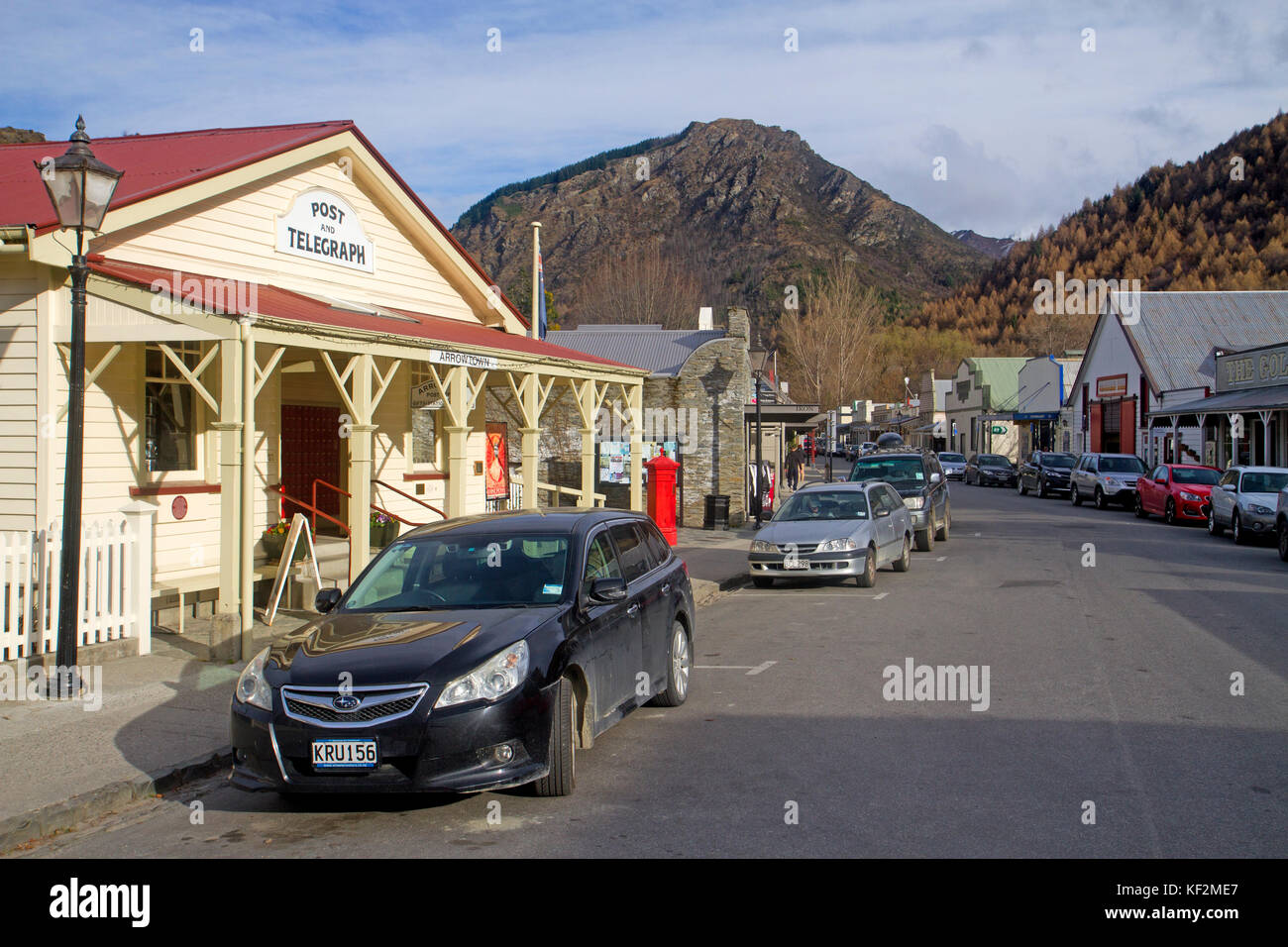 The Main Street Of Arrowtown Stock Photo Alamy ox-drawn-vehicles-black-and-white-stock-photos-images-alamy