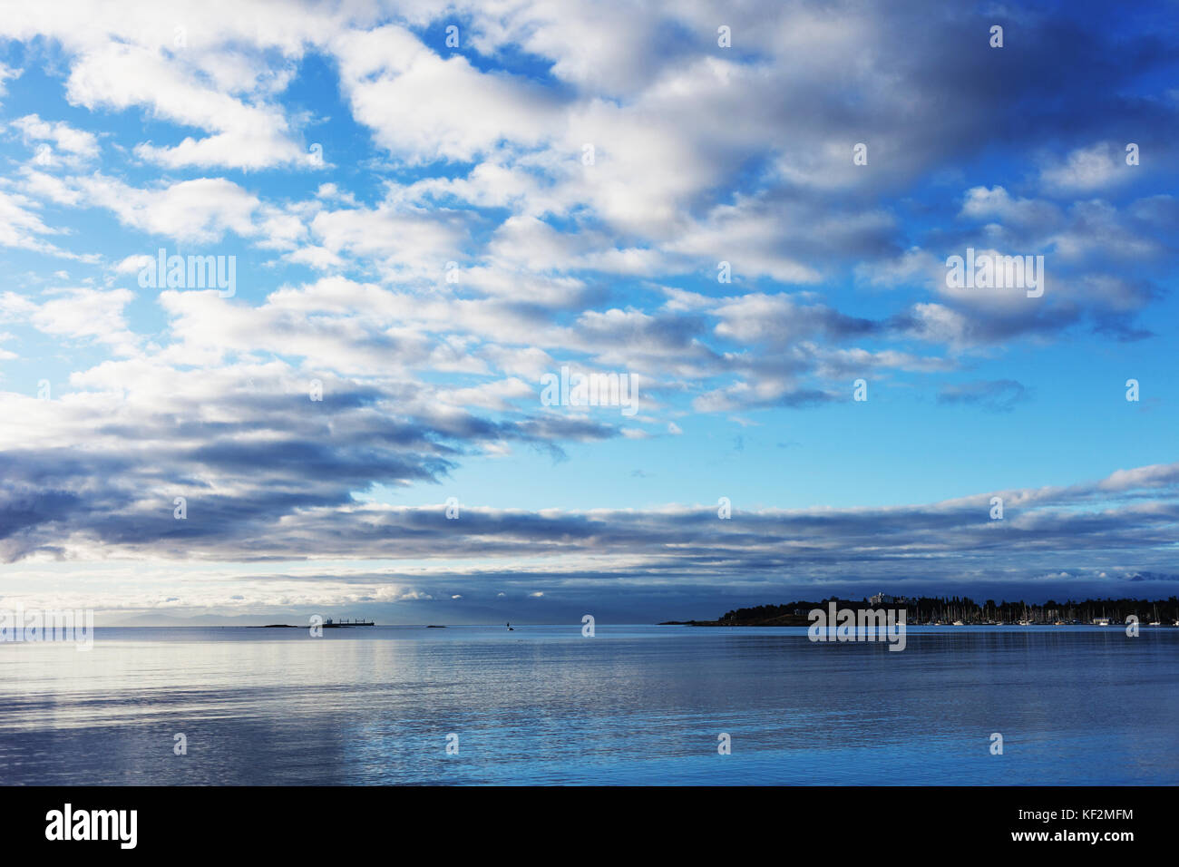Sunrise at Willows Beach. Victoria, BC, Canada Stock Photo Alamy