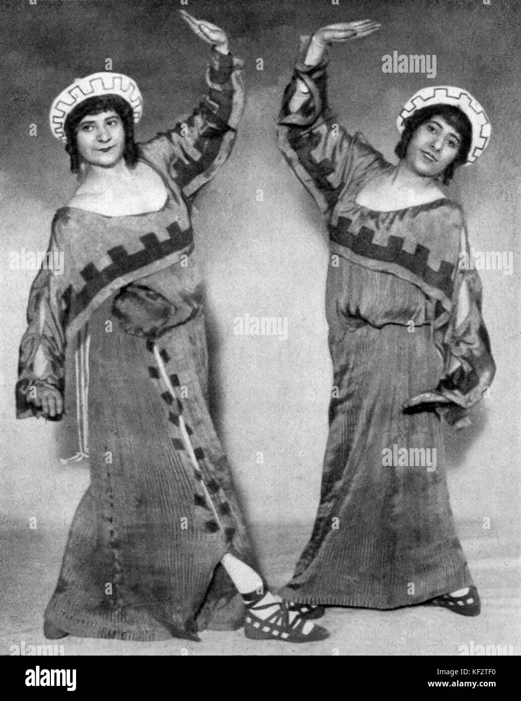 Two women posing, from the opera ' Penelope ' by Gabriel Fauré. Performance at Theatre des Champs Elysees, Paris,  1913. Photo by Gerschel. GF: French composer, 12th May 1845 - 4th November 1924. Stock Photo