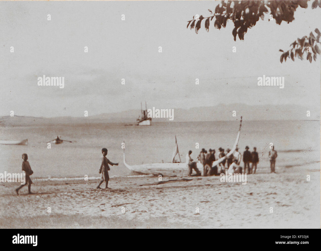 UvA BC 300.330   Siboga   strand bij de kampong Lirung op het eiland Salibabu Stock Photo