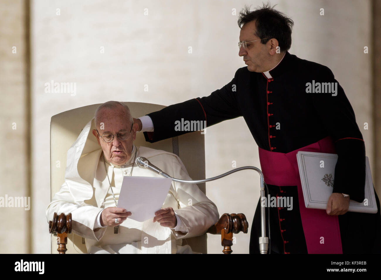 Pope Francis Delivers His Homily As He Celebrates His Weekly General ...