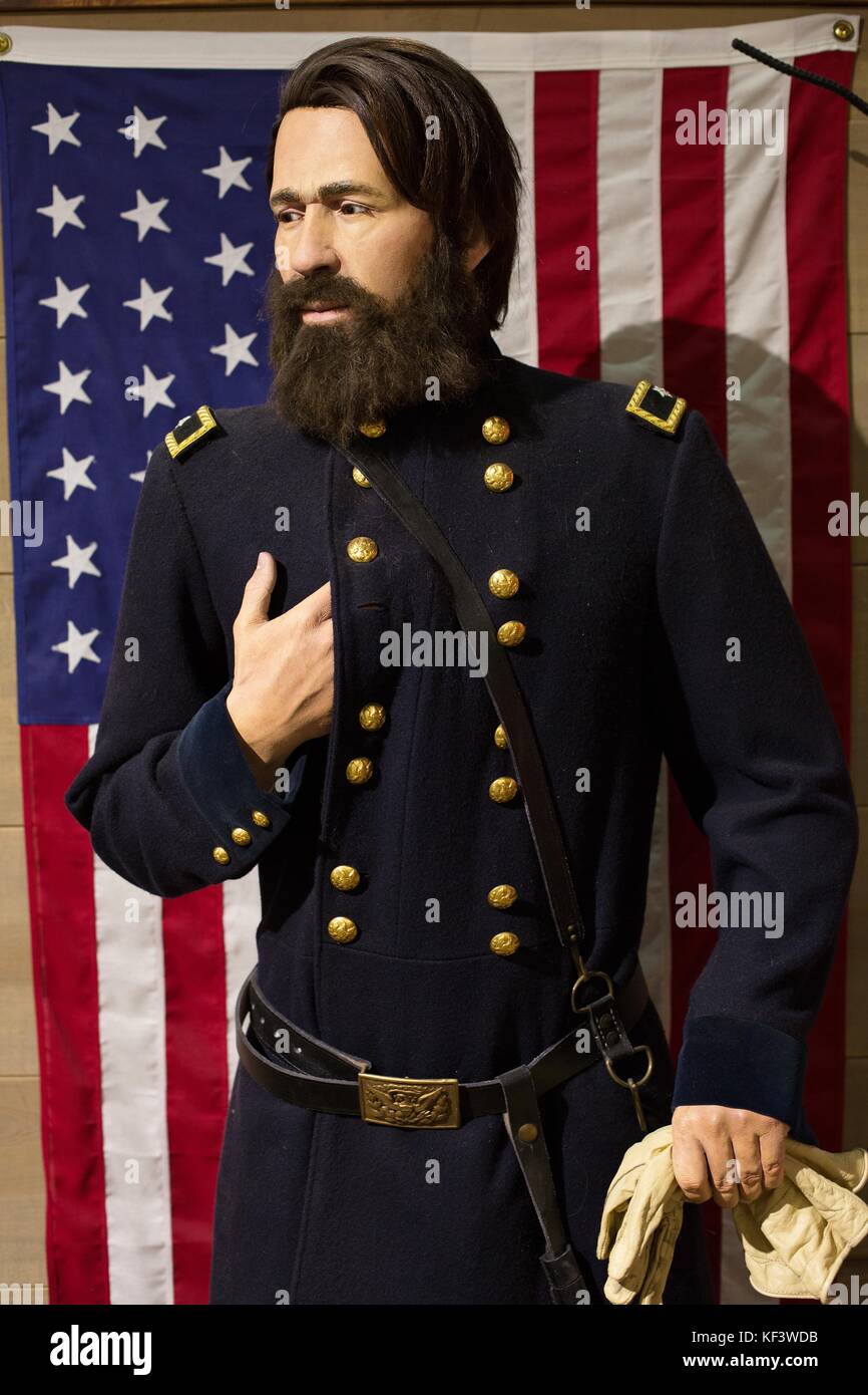 06820 General James Blunt color Civil War photo