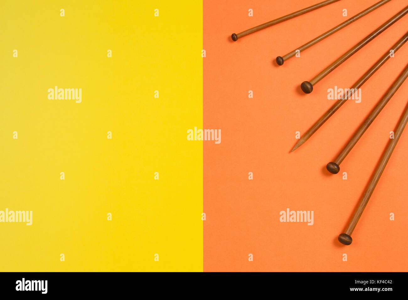 Knitting needle sizes hires stock photography and images Alamy