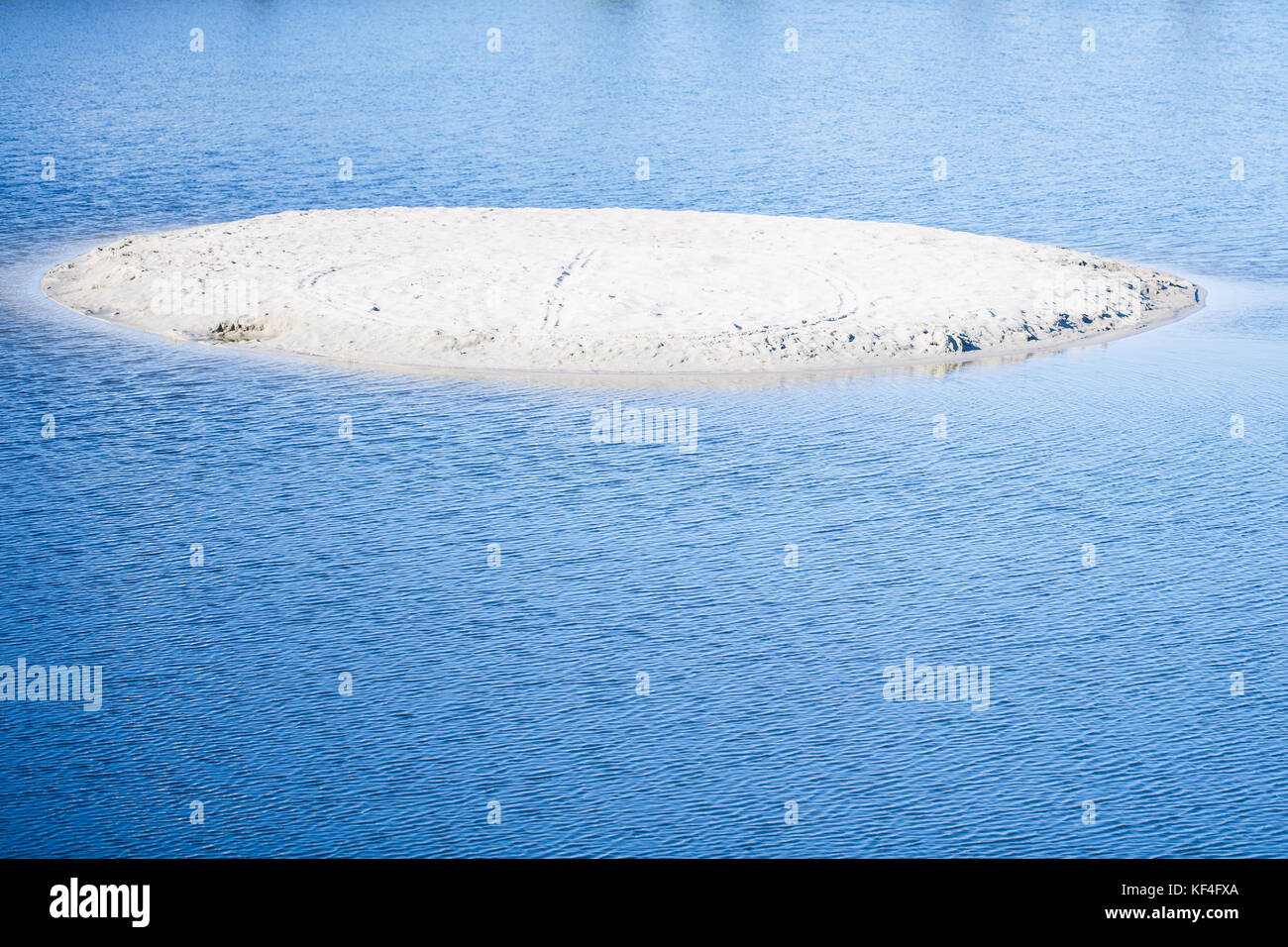 Sandy Islets Naturallyoccurring hi-res stock photography and images - Alamy