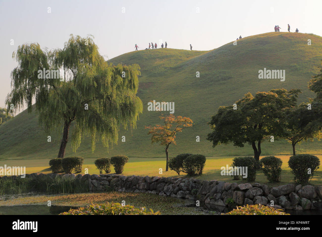 South Korea, Gyeongju, Tumuli Park, Royal Tombs Stock Photo Alamy
