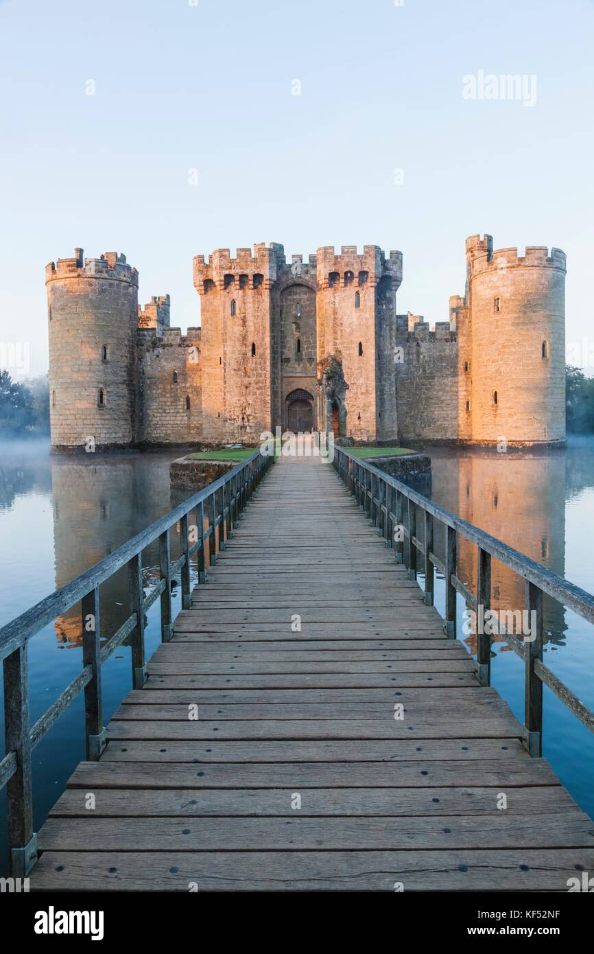 England, East Sussex, Bodiam Castle Stock Photo - Alamy