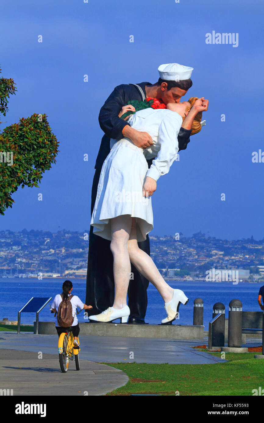 USA, California, San Diego. Unconditional Surrender Statue by John