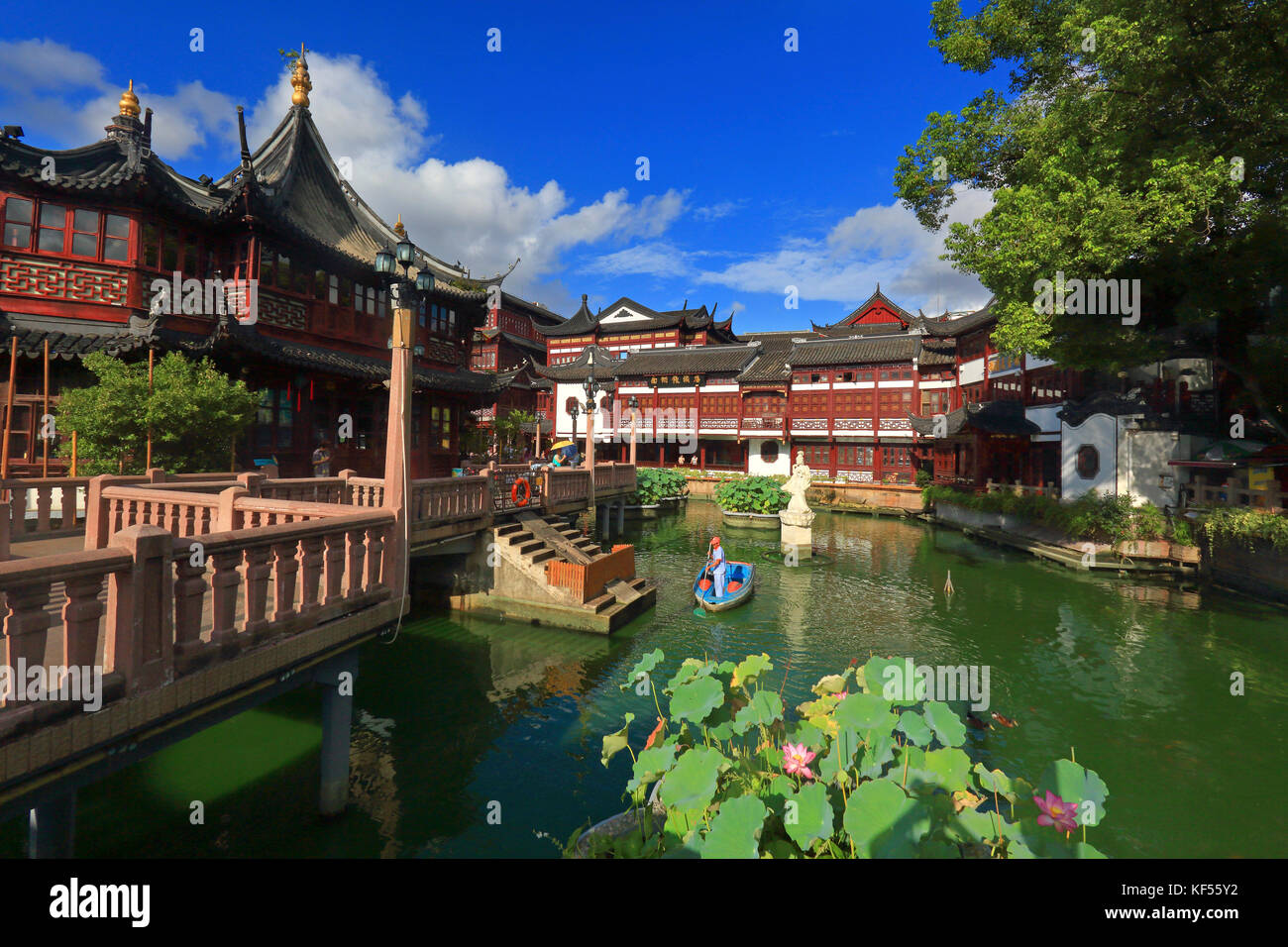 Asia, China, Shanghai.. Chenghuang Miao Stock Photo Alamy
