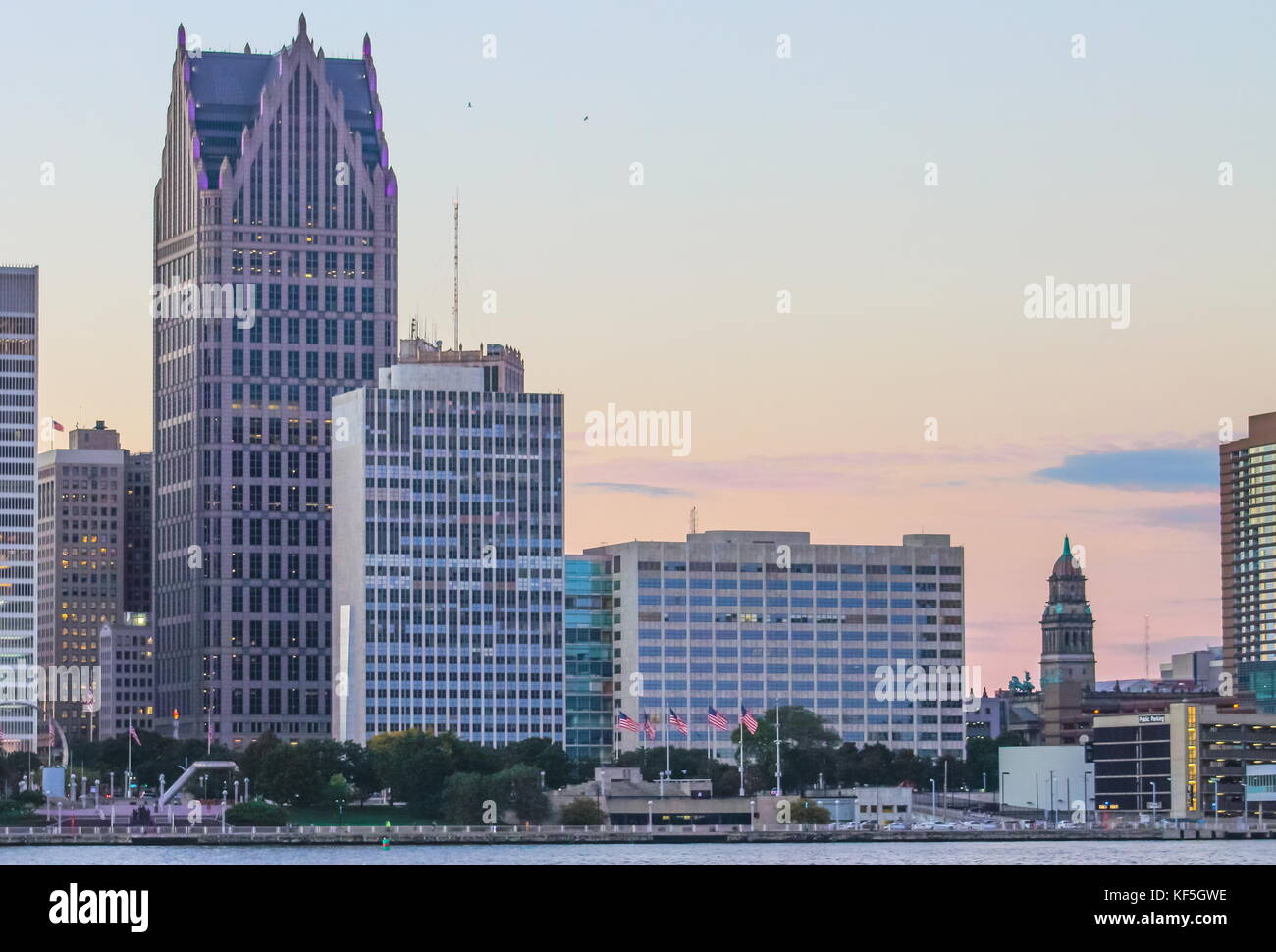 Detroit, MI, USA - 2nd October 2016: Iconic Detroit Waterfront Builidings along the Detroit River at dusk. Stock Photo