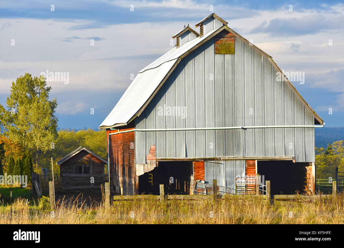 An old red barn in Washington State in disrepair Stock Photo Alamy