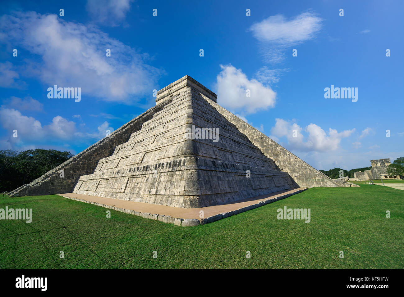 Chichen Itza pyramid El Templo Kukulcan temple in Mexico Yucatan Stock Photo
