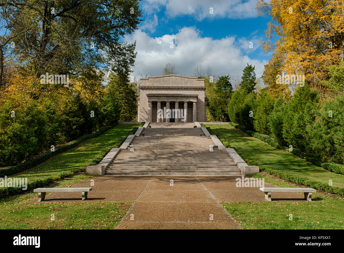 The first Lincoln Memorial building (1911) at Abraham Lincoln