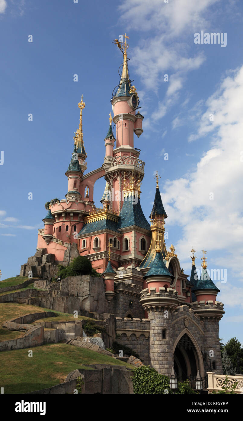 Image Of Princess S Castle In Disneyland Paris On A Beautiful Summer Day Stock Photo Alamy