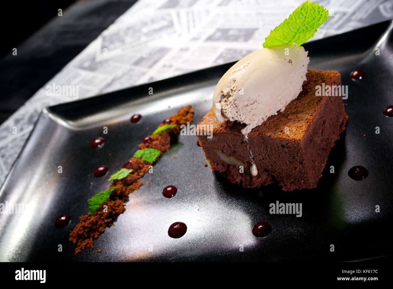 Brownie ice cream hi-res stock photography and images - Page 2 - Alamy