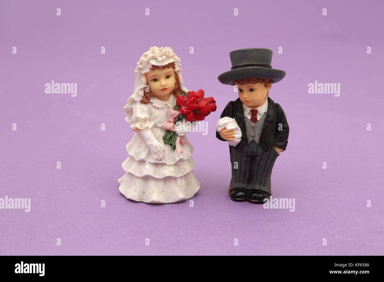 Bride And Groom Figures Wedding Cake Decorations Stock Photo