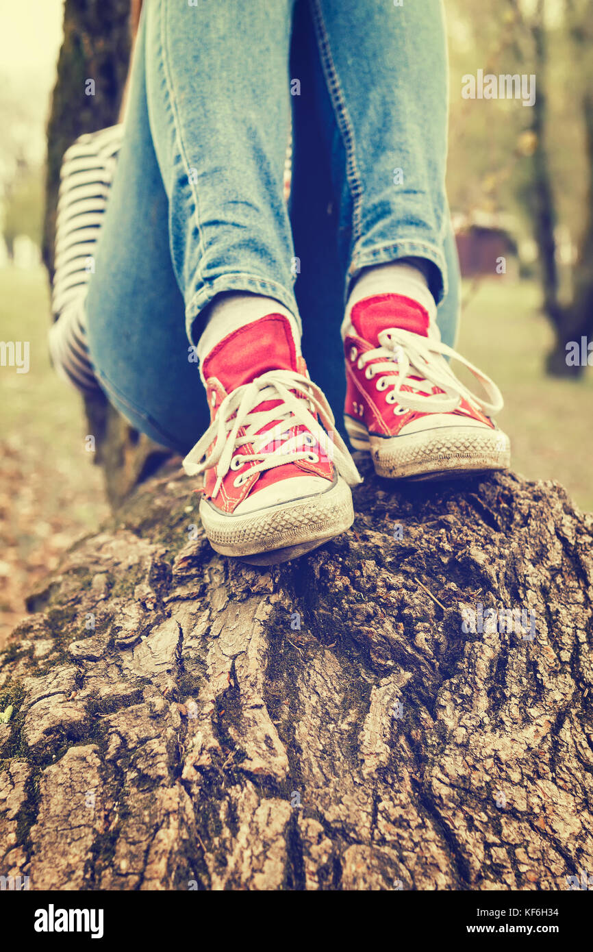 Canvas shoes with jeans discount