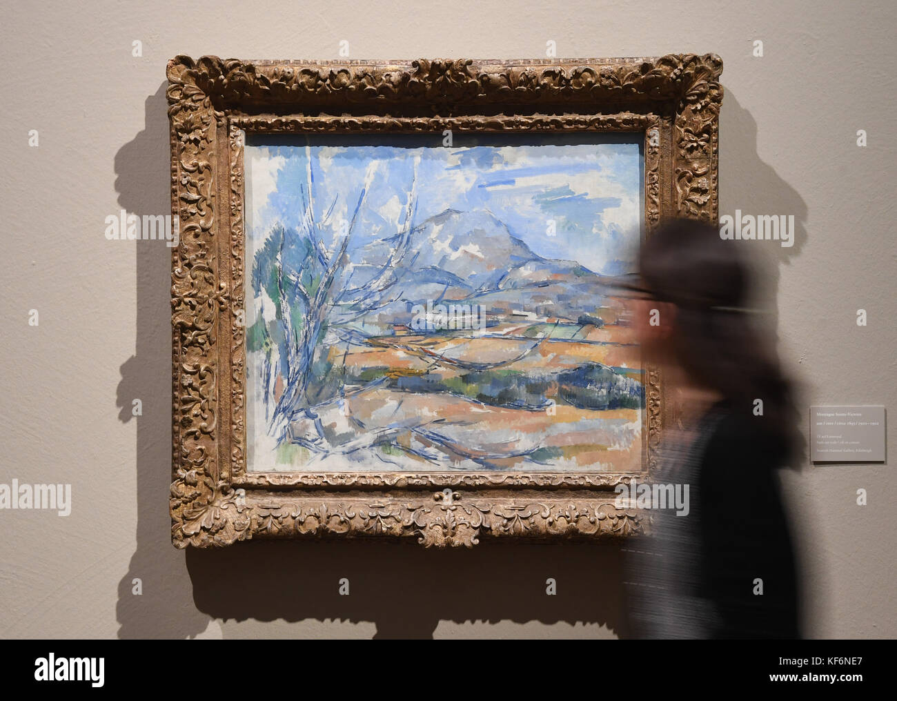 Karlsruhe, Germany. 25th Oct, 2017. The piece 'Montagne Sainte-Victoire' by Paul Cezanne, created 1895/1900-1902, being displayed in the State Art Gallery in Karlsruhe, Germany, 25 October 2017. The picture is part of the exhibition 'Cezanne.Metamorphoses', which will run between 28 October until 11 February 2018. Credit: Uli Deck/dpa/Alamy Live News Stock Photo