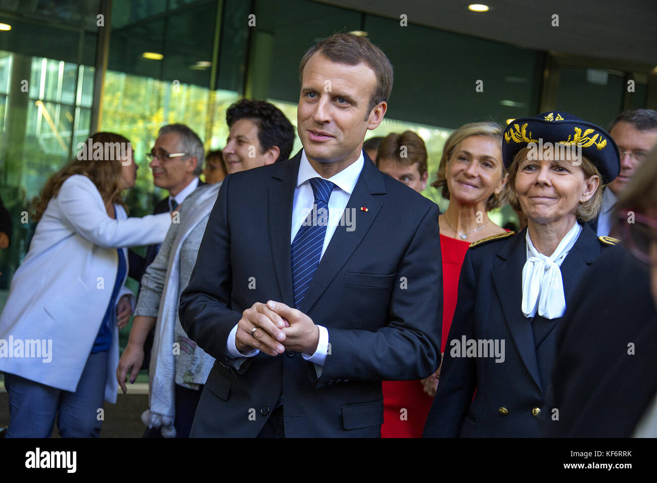 Paris, France. 25th Oct, 2017. French President Emmanuel Macron seen arriving at the university. French President Emmanuel Macron visits the University Paris Saclay for the inauguration of l'Institut de mathématique d'Orsay and CentraleSupélec. Credit: SOPA/ZUMA Wire/Alamy Live News Stock Photo