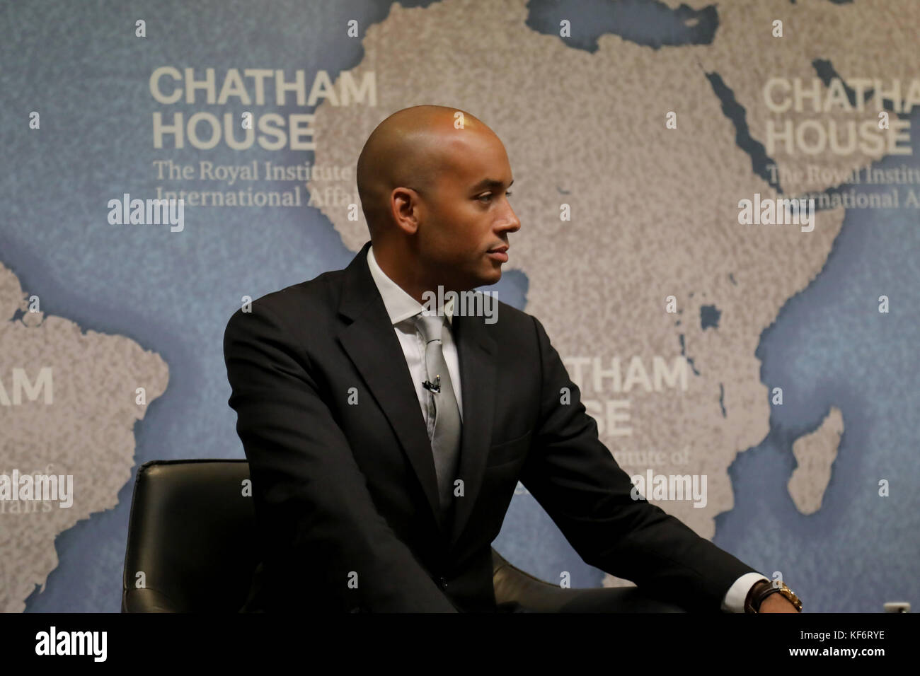 London, UK. 26th Oct, 2017. Chuka Umunna, Labour party MP and chair of Vote Leave Watch, speaking on the international role for the UK following the Brexit vote, at the Chatham House think-tank in London on 26 October 2017. Credit: Dominic Dudley/Alamy Live News Stock Photo