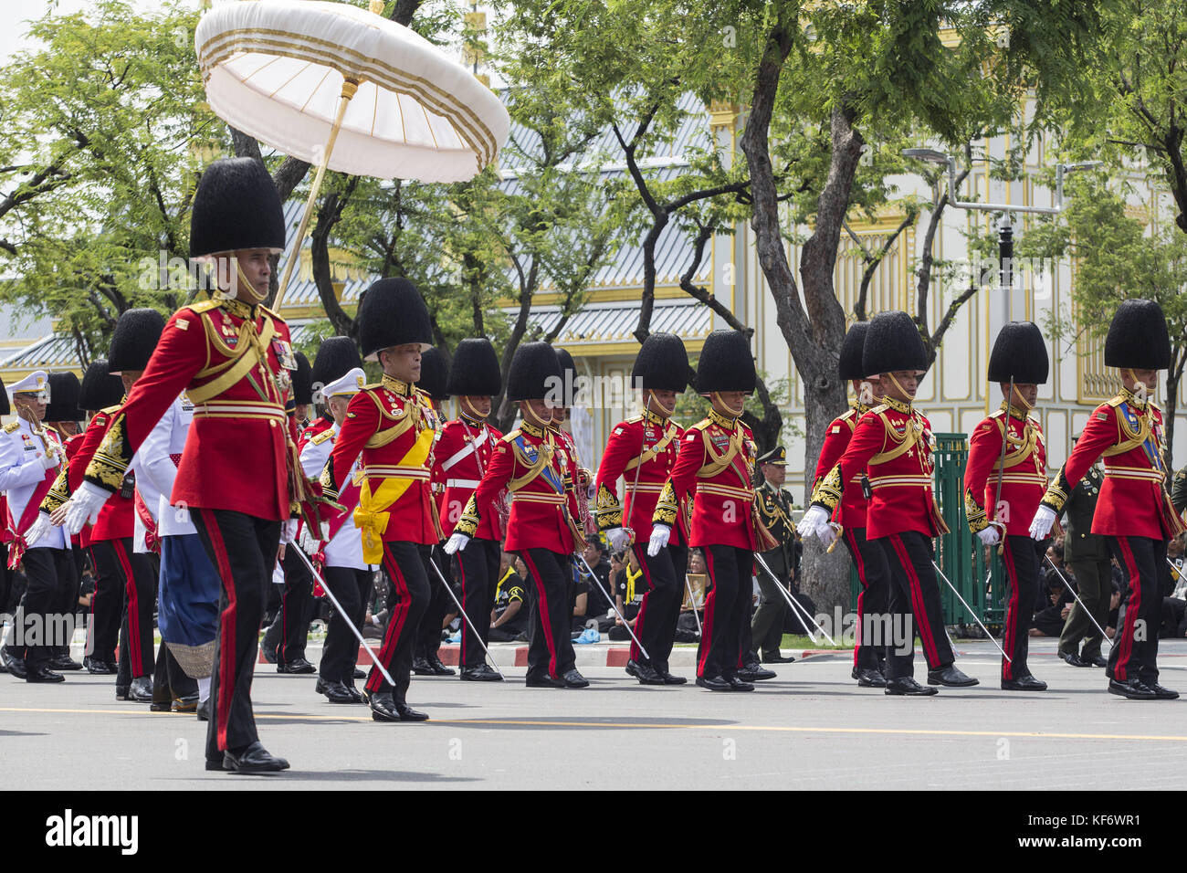 Maha vajiralongkorn hi-res stock photography and images - Alamy
