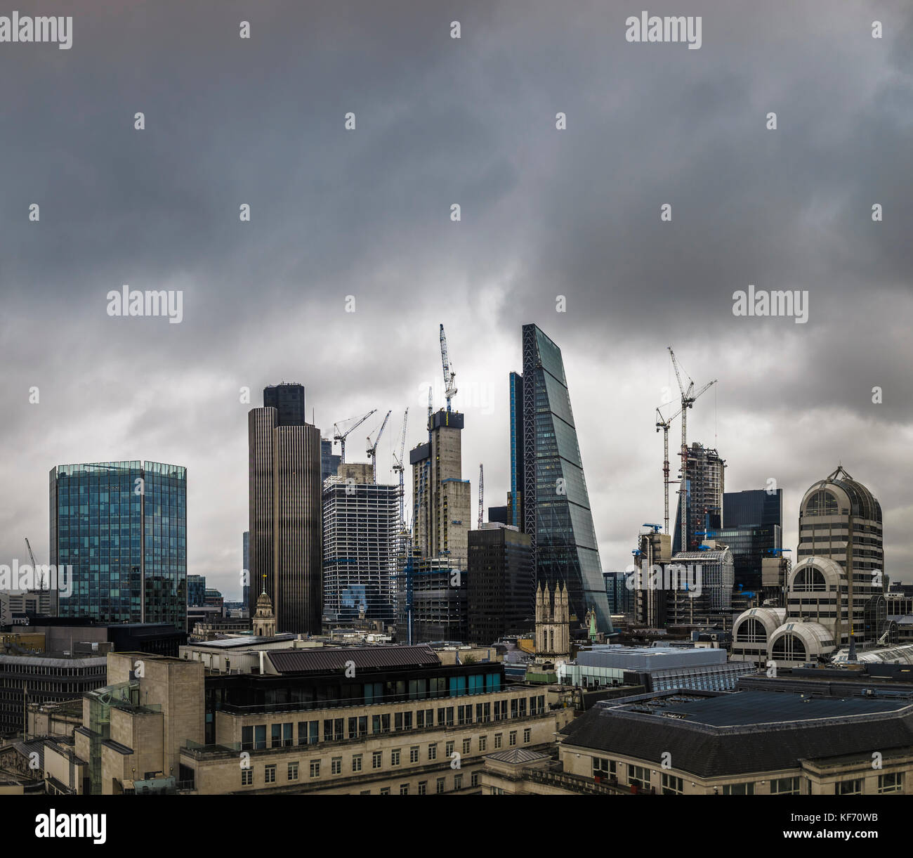 Gloomy london hires stock photography and images Alamy