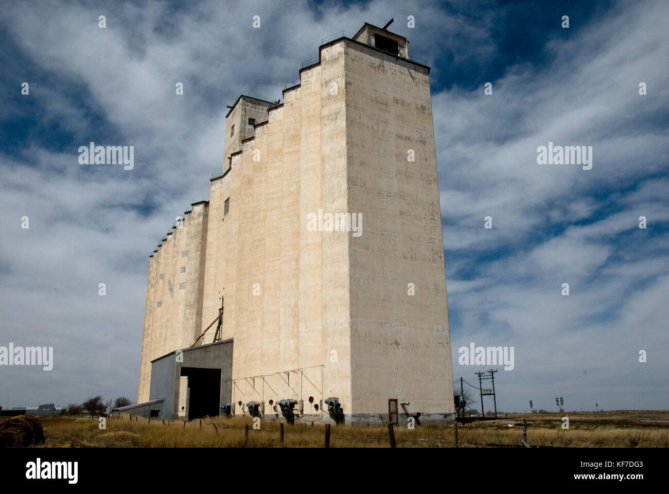 Grain elevator texas hires stock photography and images Alamy
