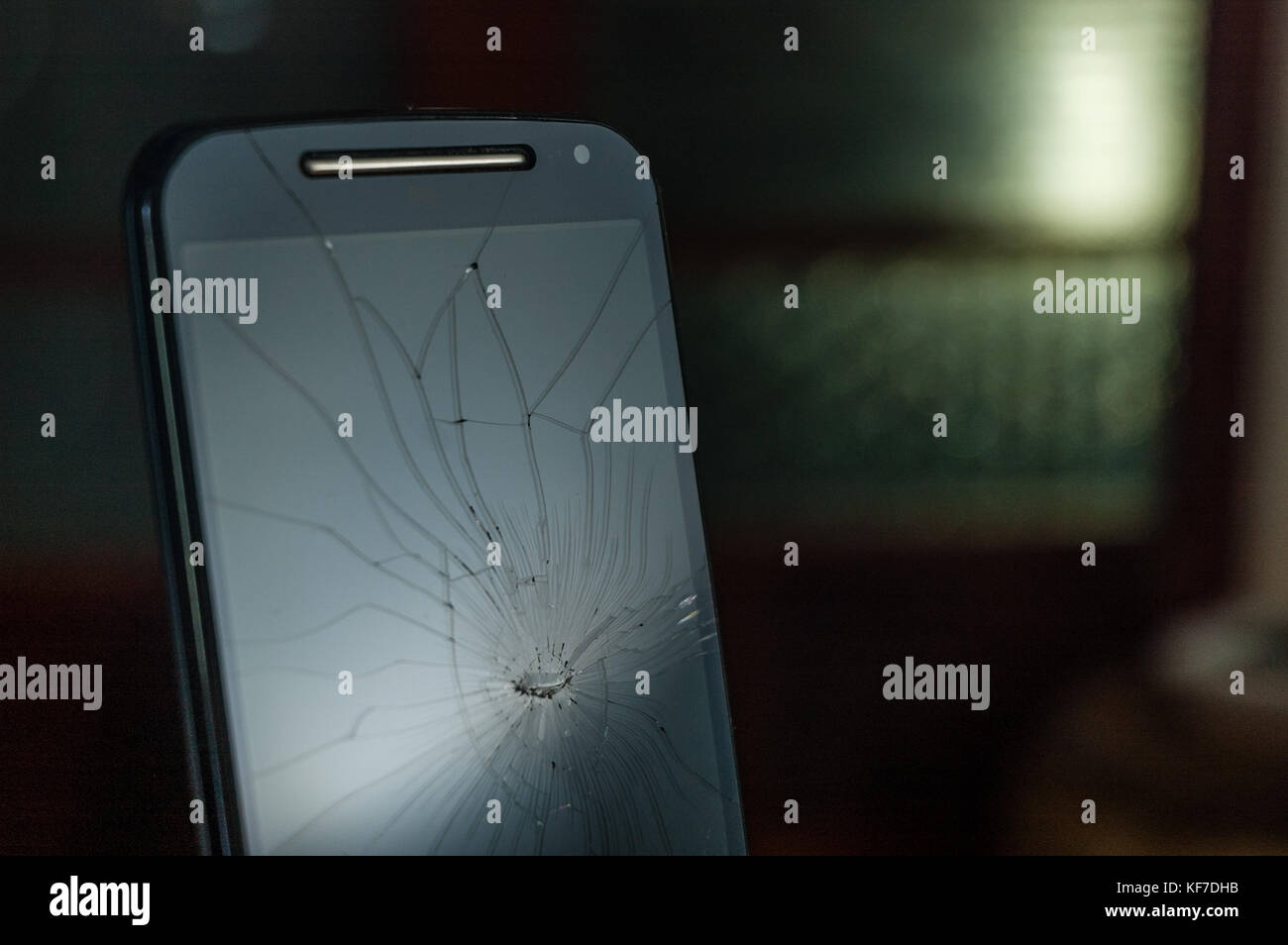 Cracked Phone Screen High Resolution Stock Photography and Images Alamy