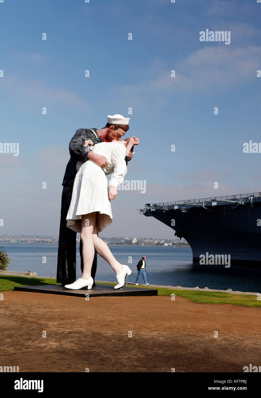 USA, California, San Diego, the USS Midway kissing statue near the San